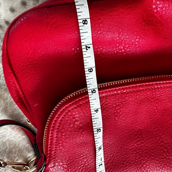 Beautiful Moda Luxe Red Leather Crossbody Bag with Gold Accents — NWOT - Picture 11 of 13